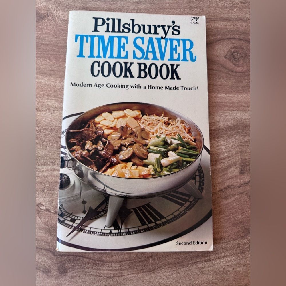 Vintage Cookbook Pillsbury Time Saver Cook Book 121 Recipes 1967 2nd Edition
